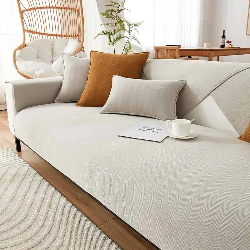 CozyCover – Chenille Gestreifter Sofaschutz